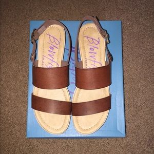 Blowfish platform sandal (Sz 9)